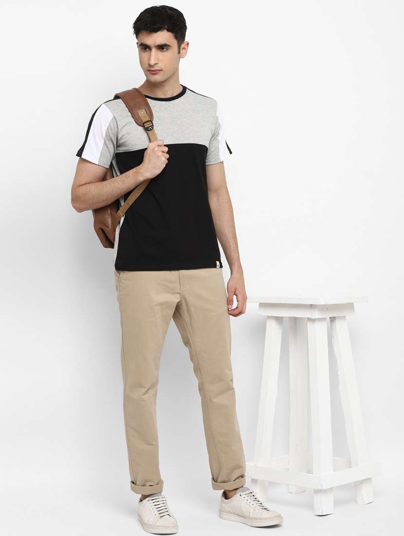 grey color block cut & sew t-shirt - 17823608 -  Standard Image - 3