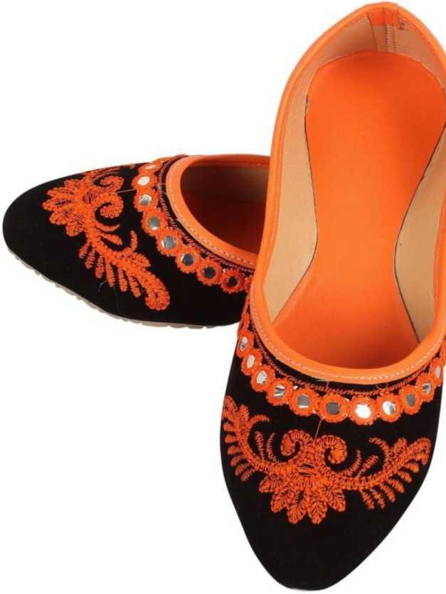 tan jutis & mojaris - 17827873 -  Zoom Image - 0
