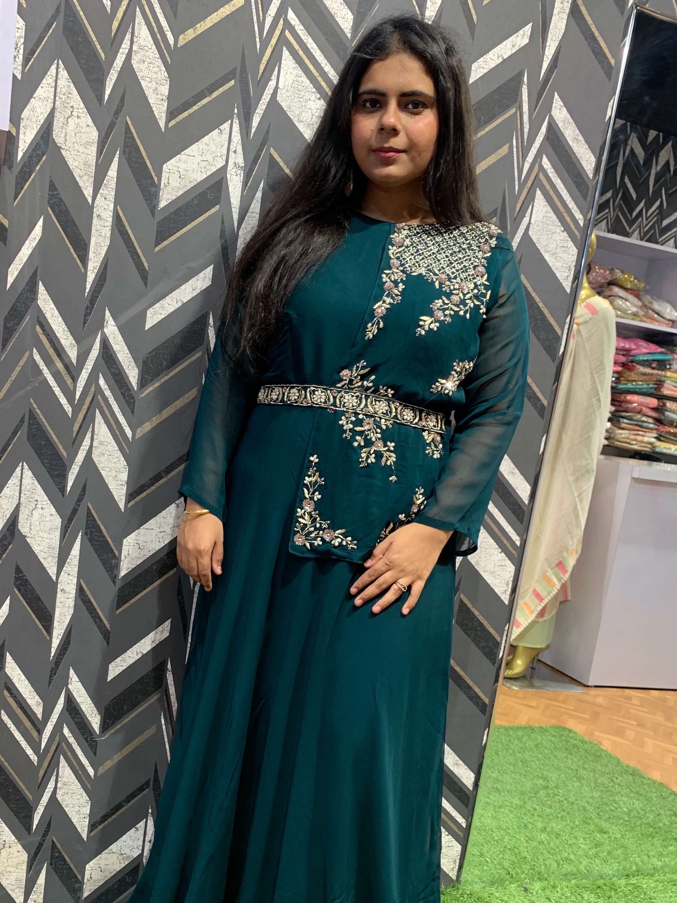 it is a beautiful geographic dress - 17843004 - Standard Image - 3