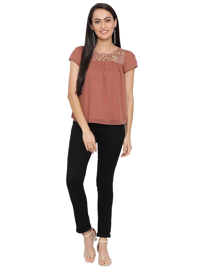 embellished detail round neck top - 17843688 - Standard Image - 3