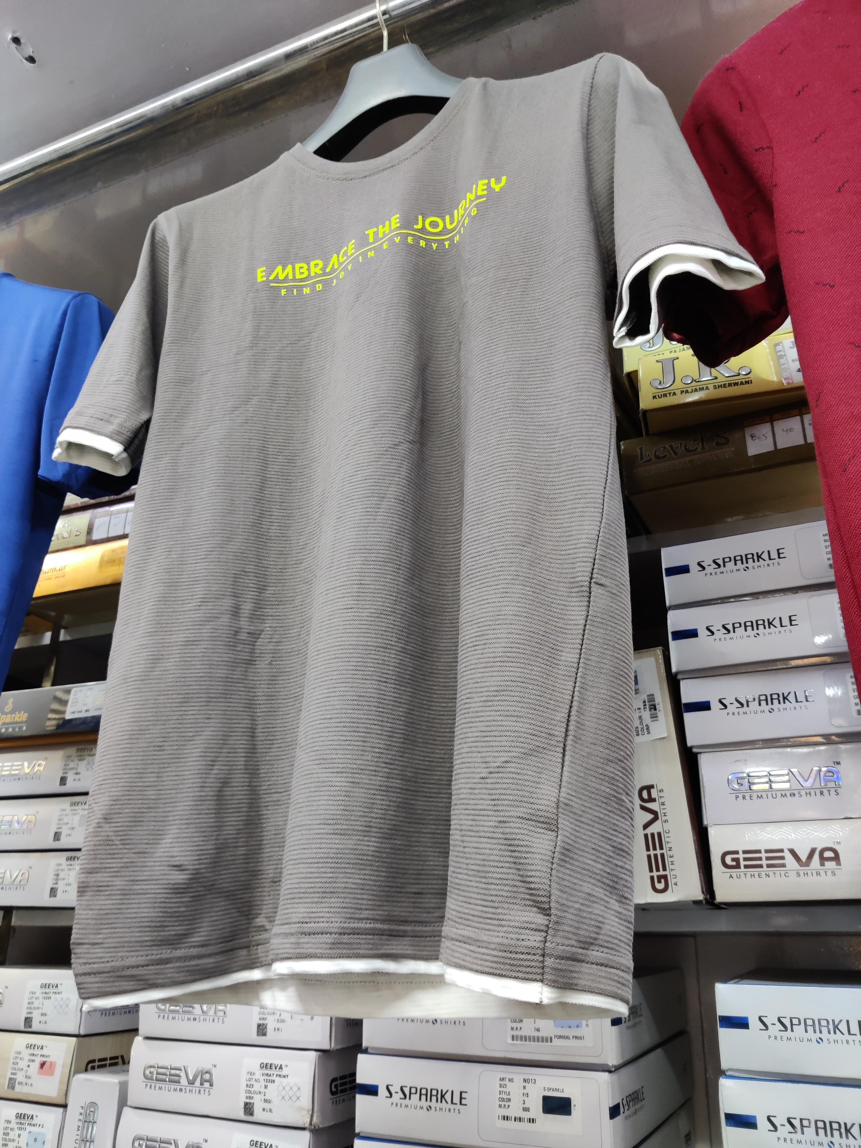 grey mal tshirt - 17846043 -  Zoom Image - 0