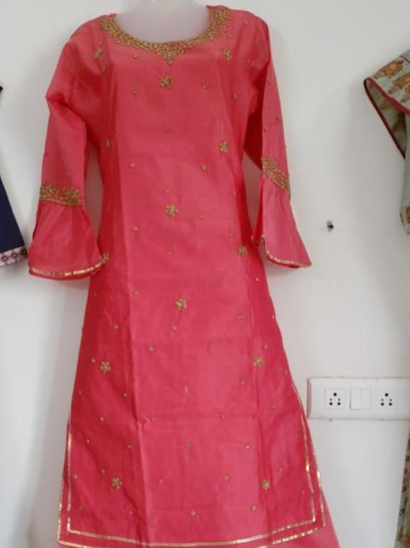 red net kaftan - 17856198 - Zoom Image - 0