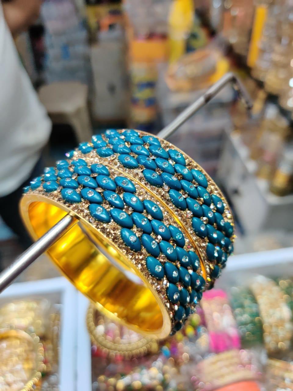 artificial metal bangles - 17859898 - Zoom Image - 0