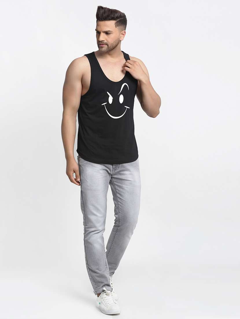 black printed vest - 17868972 -  Standard Image - 3