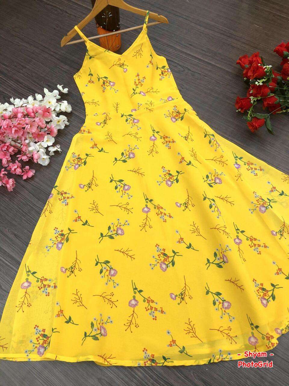 yellow rayon party gown - 17883860 - Zoom Image - 0