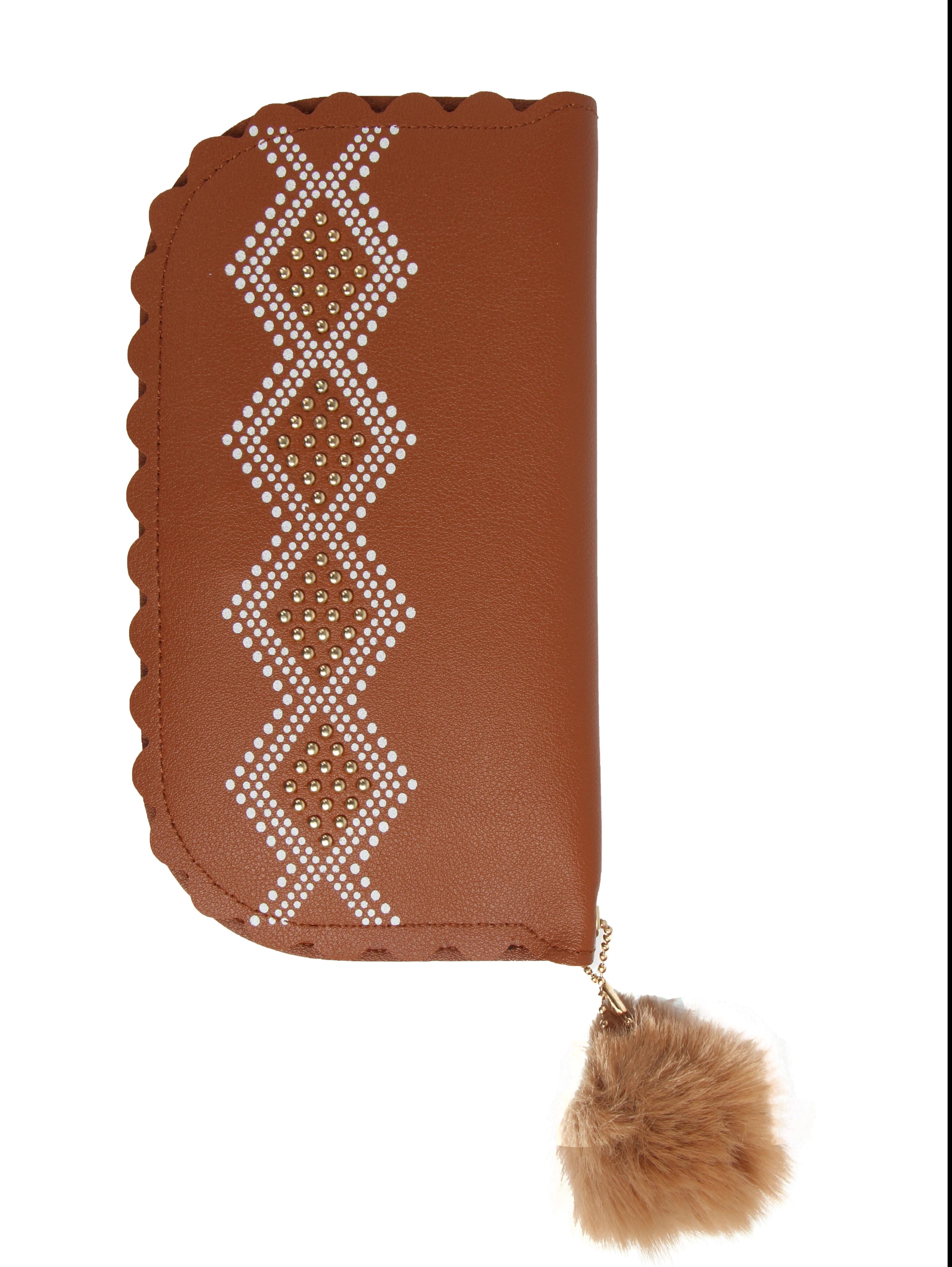 this beautiful hand coin purse comes - 17885385 - Zoom Image - 0