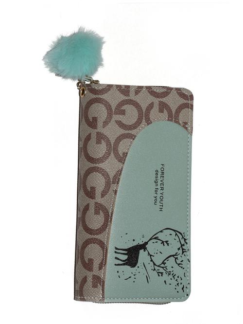 this beautiful hand coin purse comes  - 17885419 -  Standard Image - 0