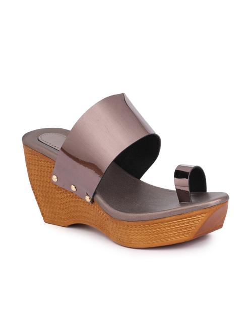 designer women wedges - 17892623 -  Standard Image - 0