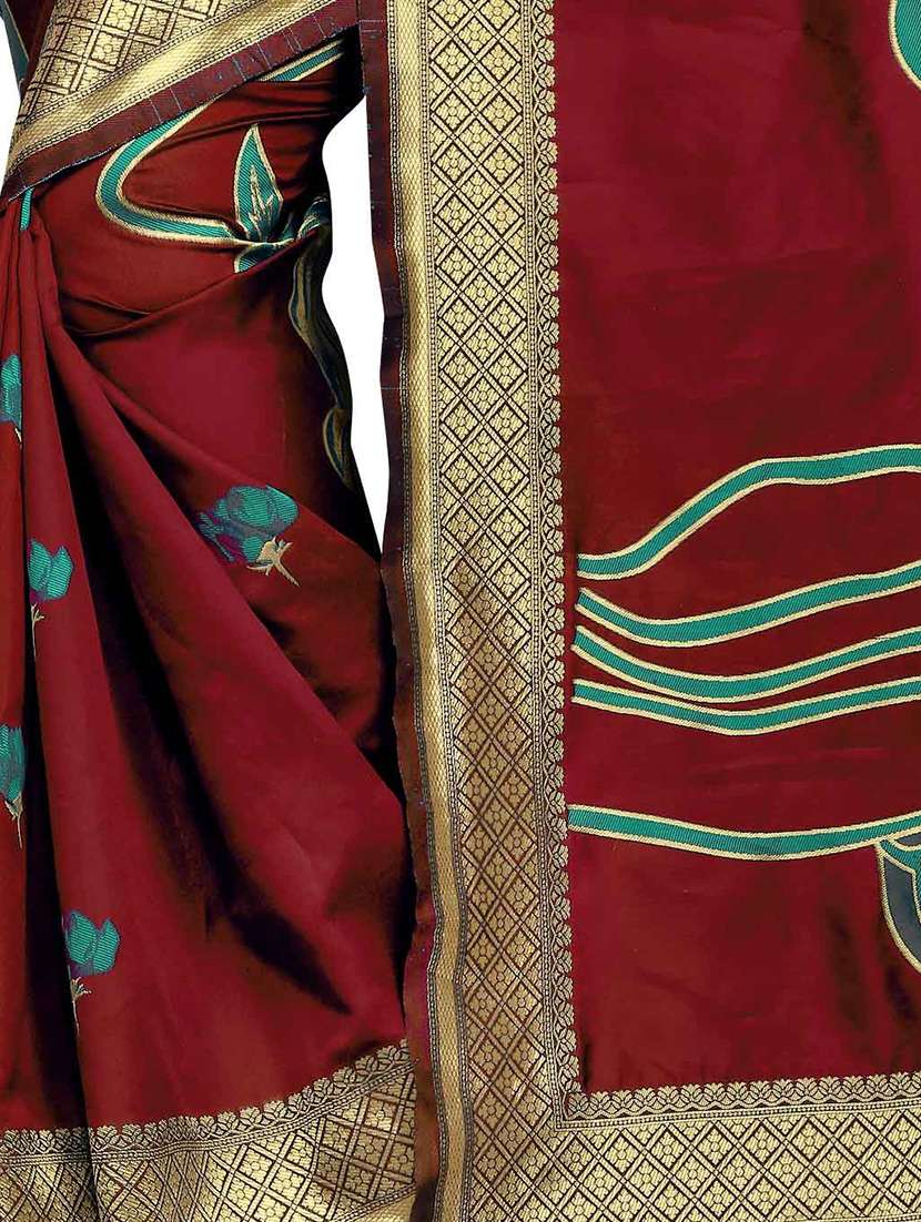 zari woven banarasi saree with blouse - 17902962 - Standard Image - 3