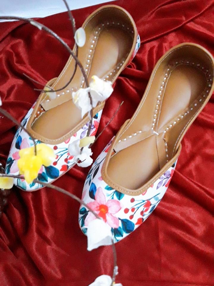flower print handmade juttis for women  - 17911317 -  Zoom Image - 0