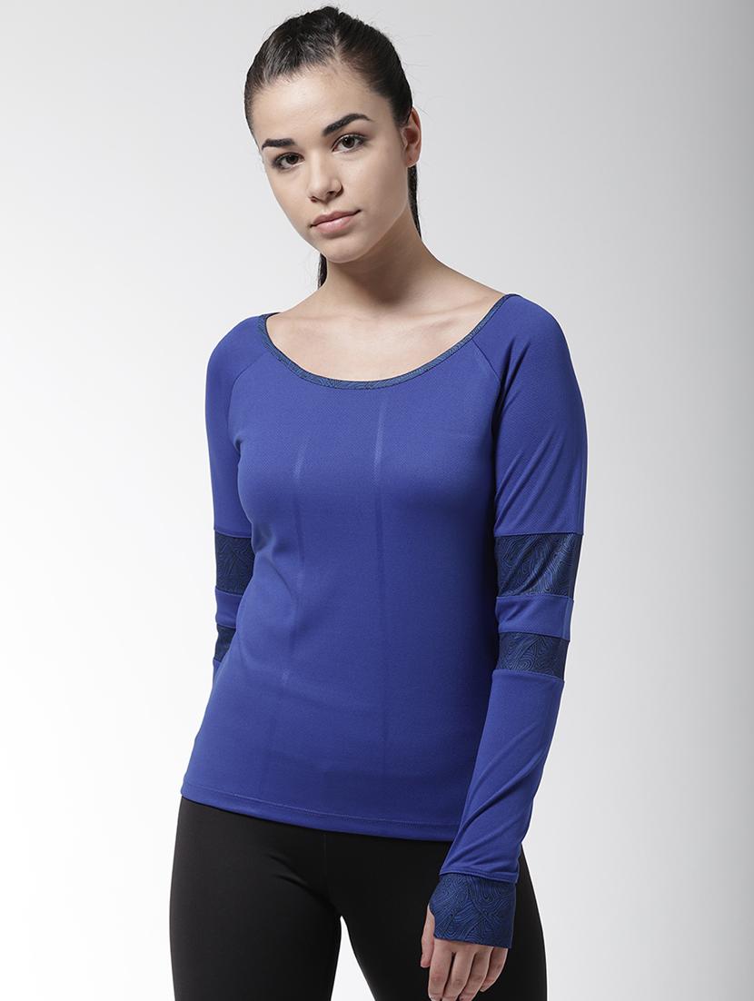 thumbhole sleeved printed tee  - 17917658 -  Zoom Image - 0