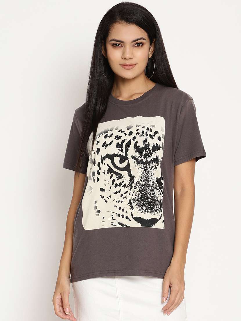 women's front print round neck t-shirt