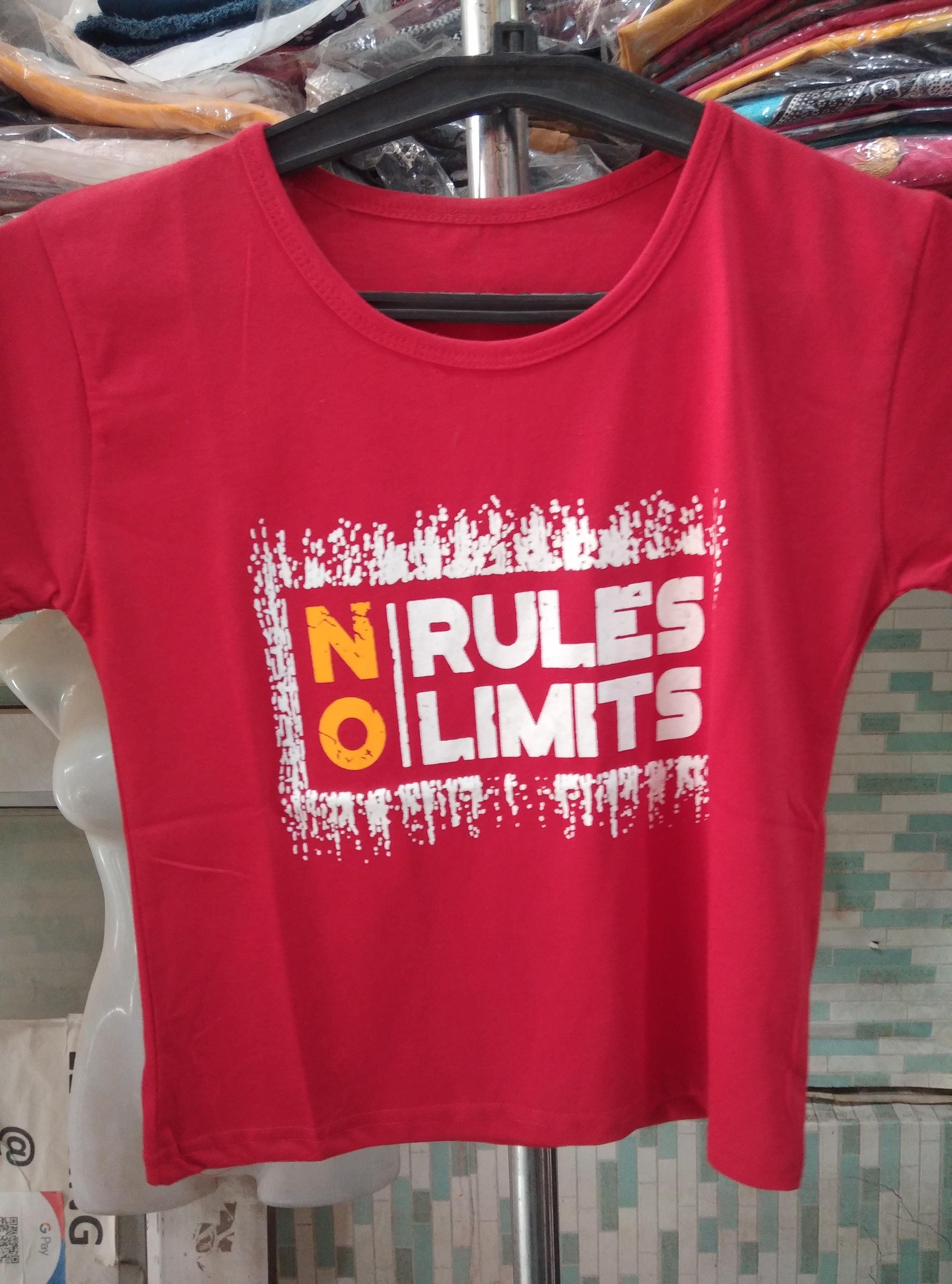 red cotton top - 17960866 - Zoom Image - 0