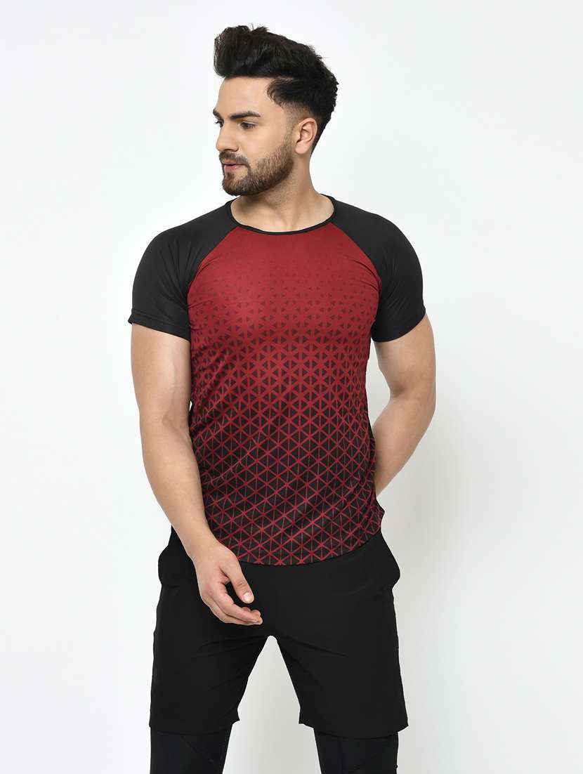 maroon color block t-shirt