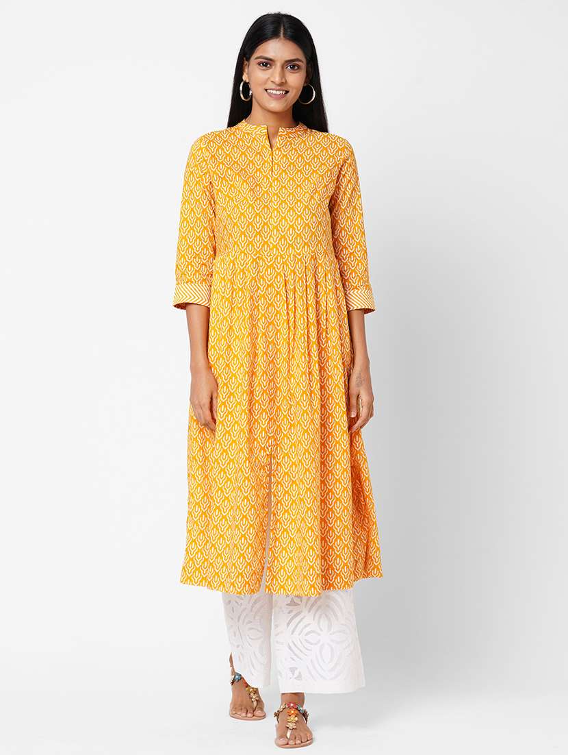 yellow cotton flared kurta - 17971037 - Zoom Image - 0