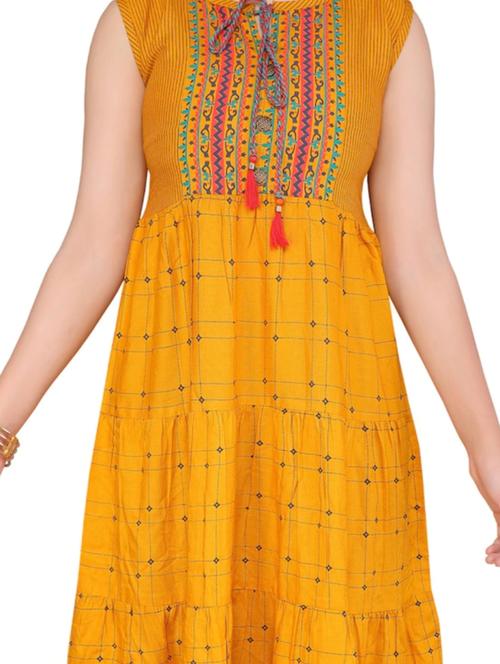 yellow cotton kurta - 17978831 - Standard Image - 0