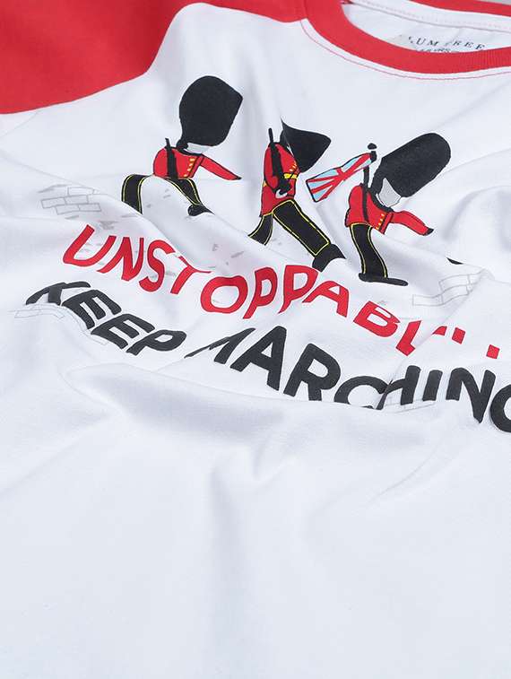 set of 2 color block  t-shirt - 17996609 -  Standard Image - 5