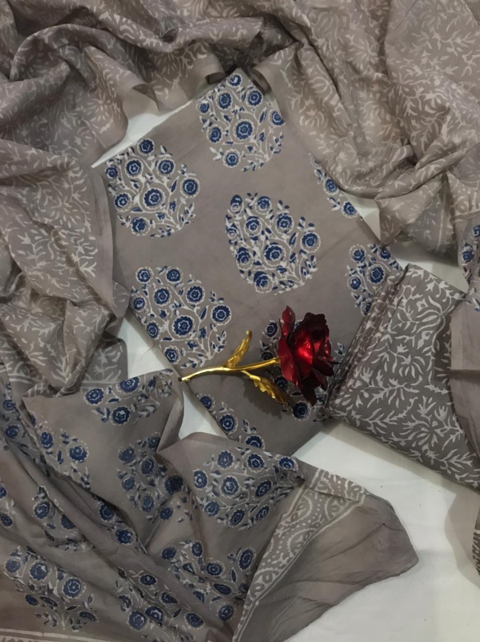 grey salwar kameez and suit - 17997814 -  Zoom Image - 0