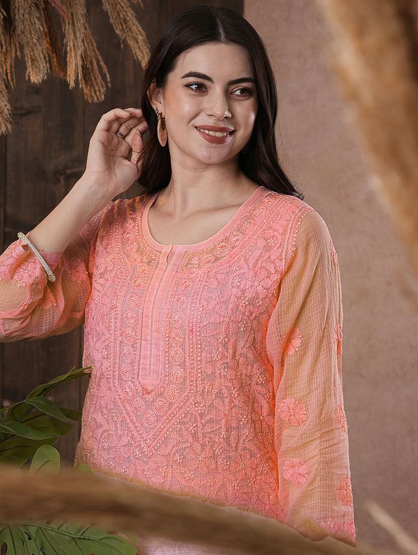 peach kota fabric longh lucknowi chikankari kurta - 18016103 - Standard Image - 3