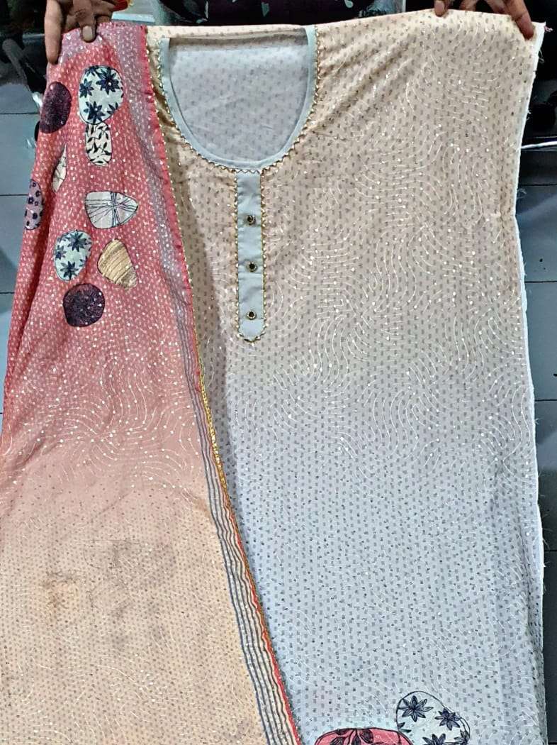 ladies suit - 18019698 - Zoom Image - 0