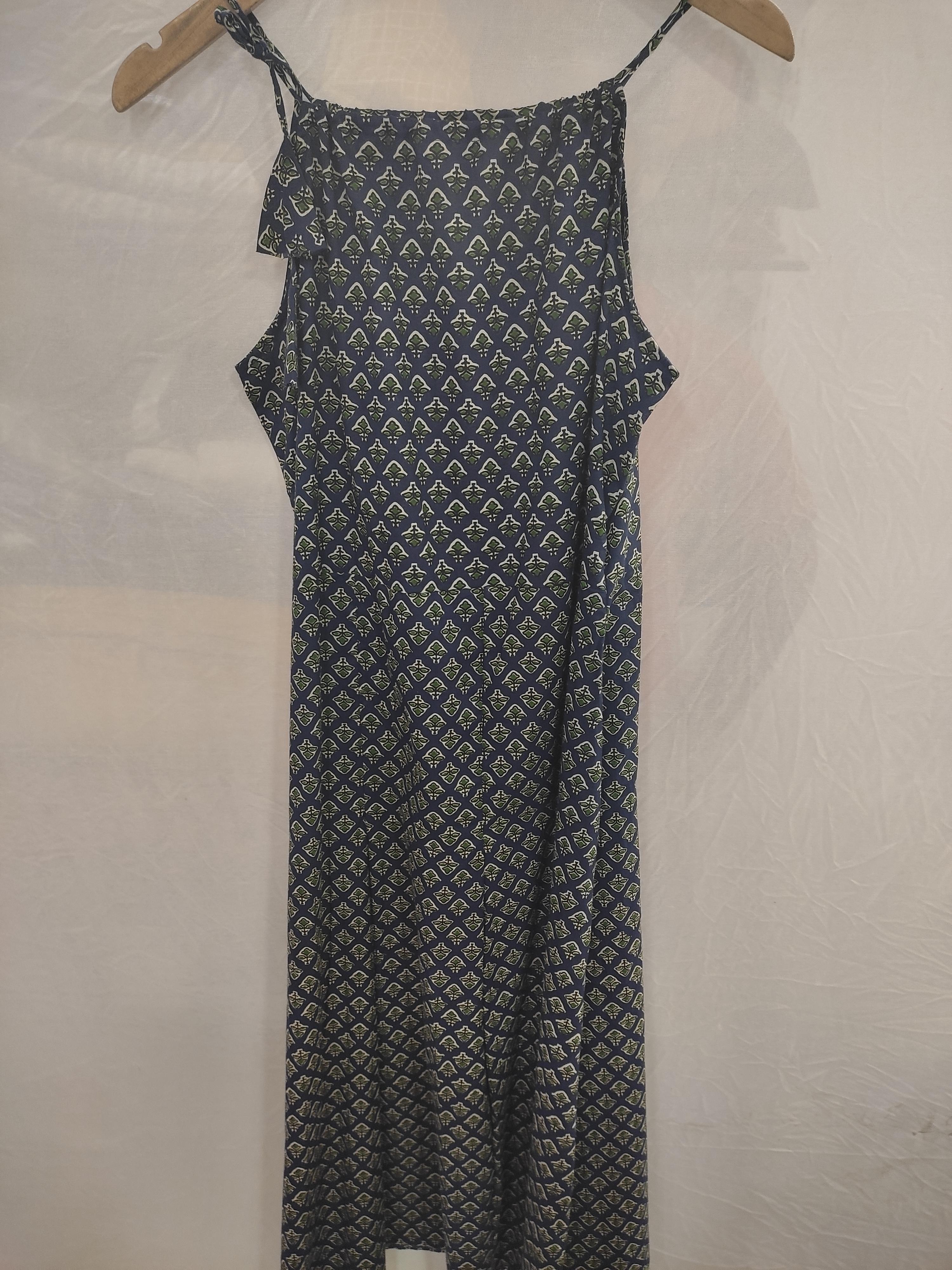 dress - 18026055 - Zoom Image - 0
