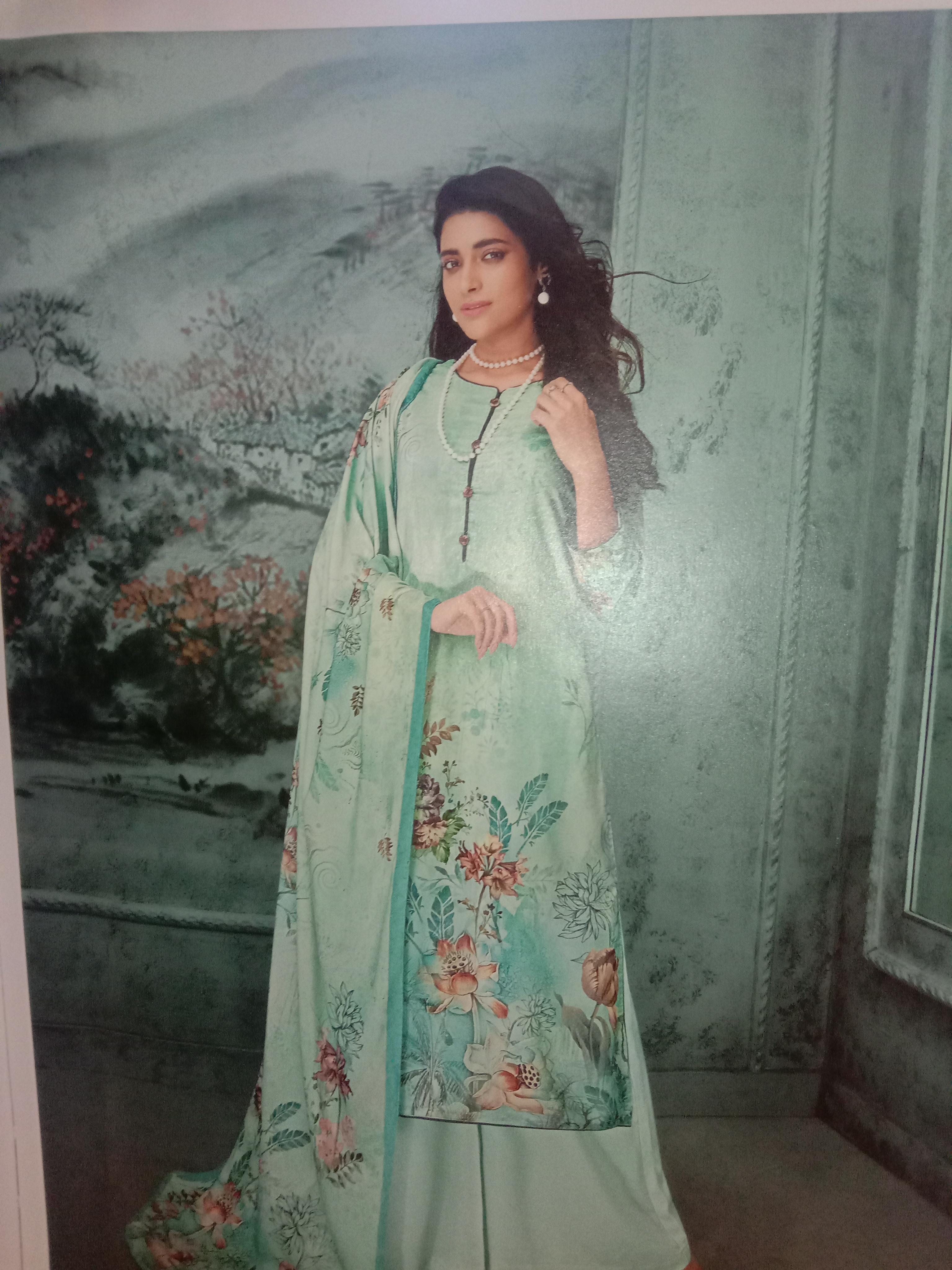 suit dupatta shalwar in velvet  - 18028923 -  Zoom Image - 0