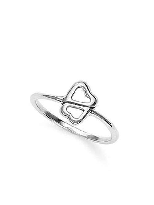 add beauty to your delicate fingers  - 18030307 -  Standard Image - 0