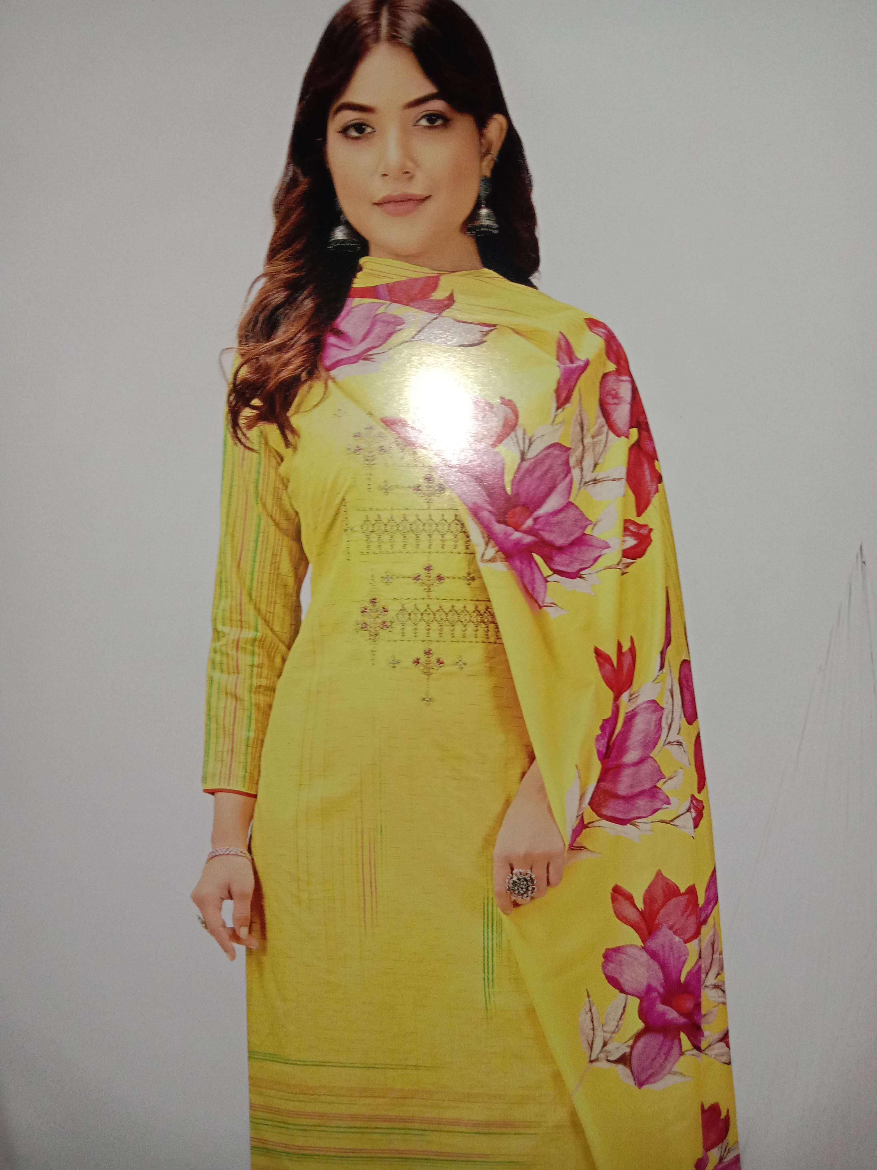 suite dupatta shalwar in velvet  - 18030613 -  Zoom Image - 0