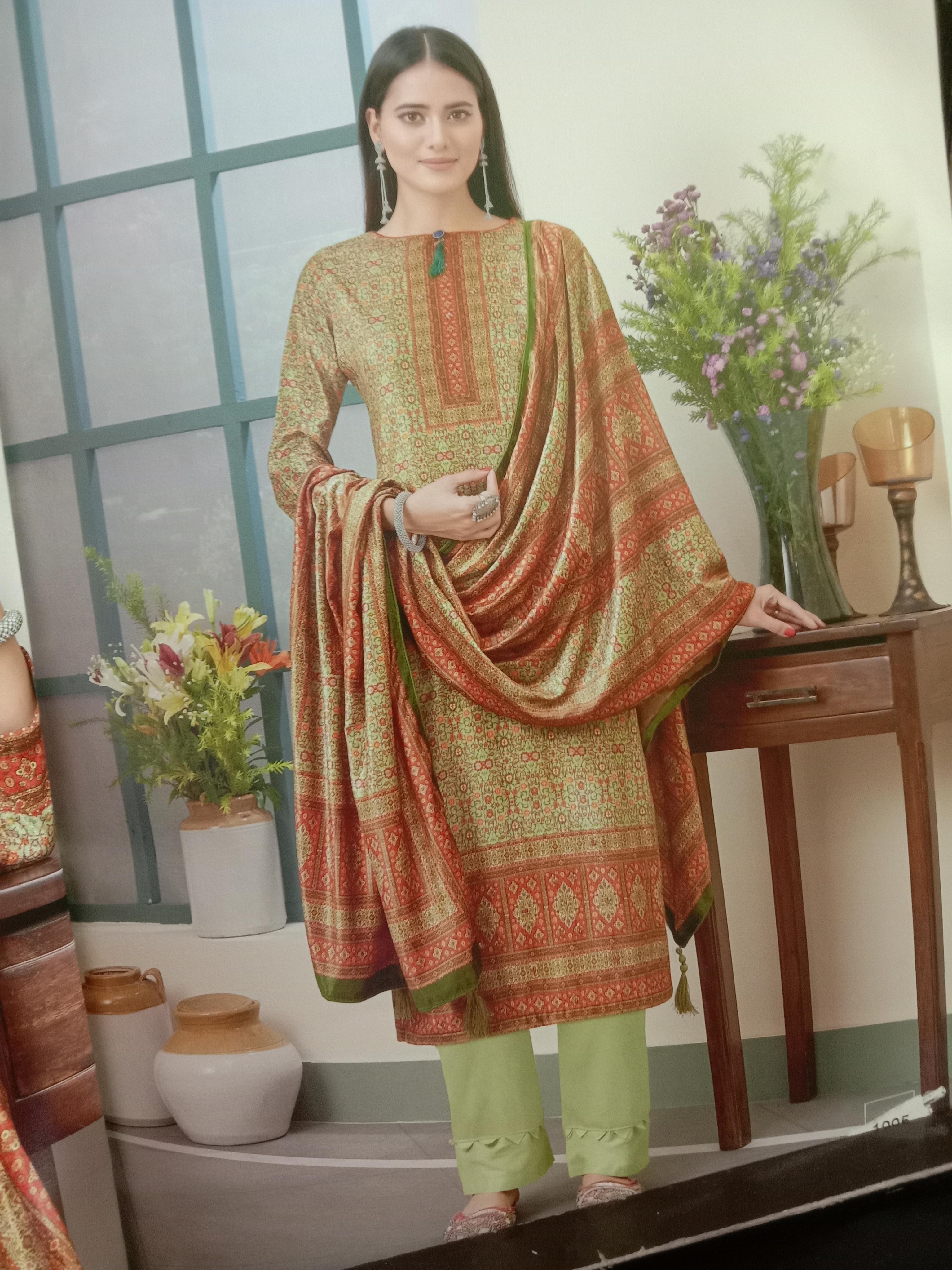 suite dupatta shalwar in velvet - 18031973 - Zoom Image - 0