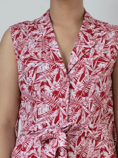 this red printed playsuit is comfortable - 18039170 - Standard Image - 3