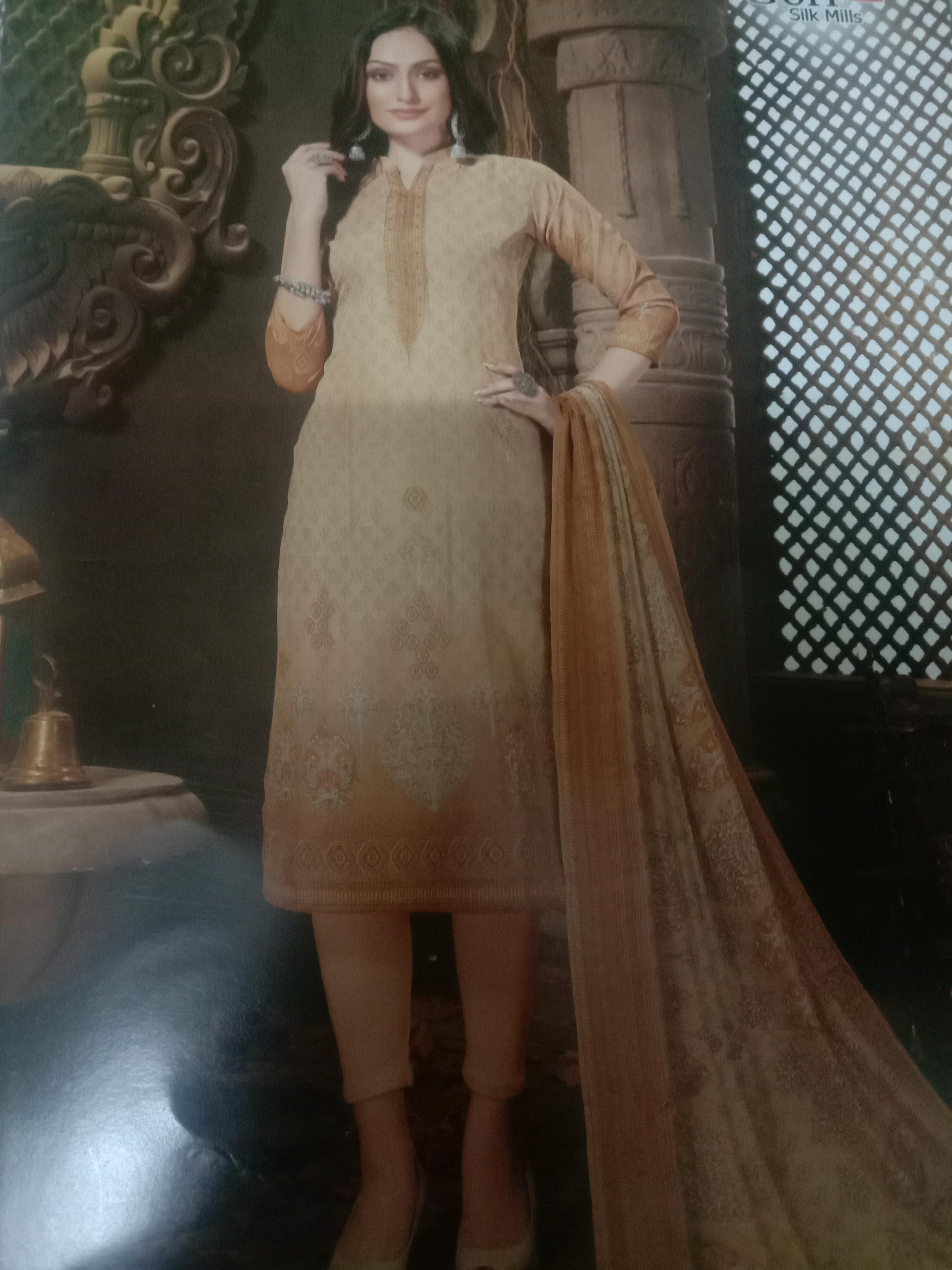 suite dupatta shalwar in velvet  - 18039182 -  Zoom Image - 0