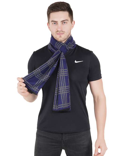 multi colored wool muffler - 18044731 -  Standard Image - 0