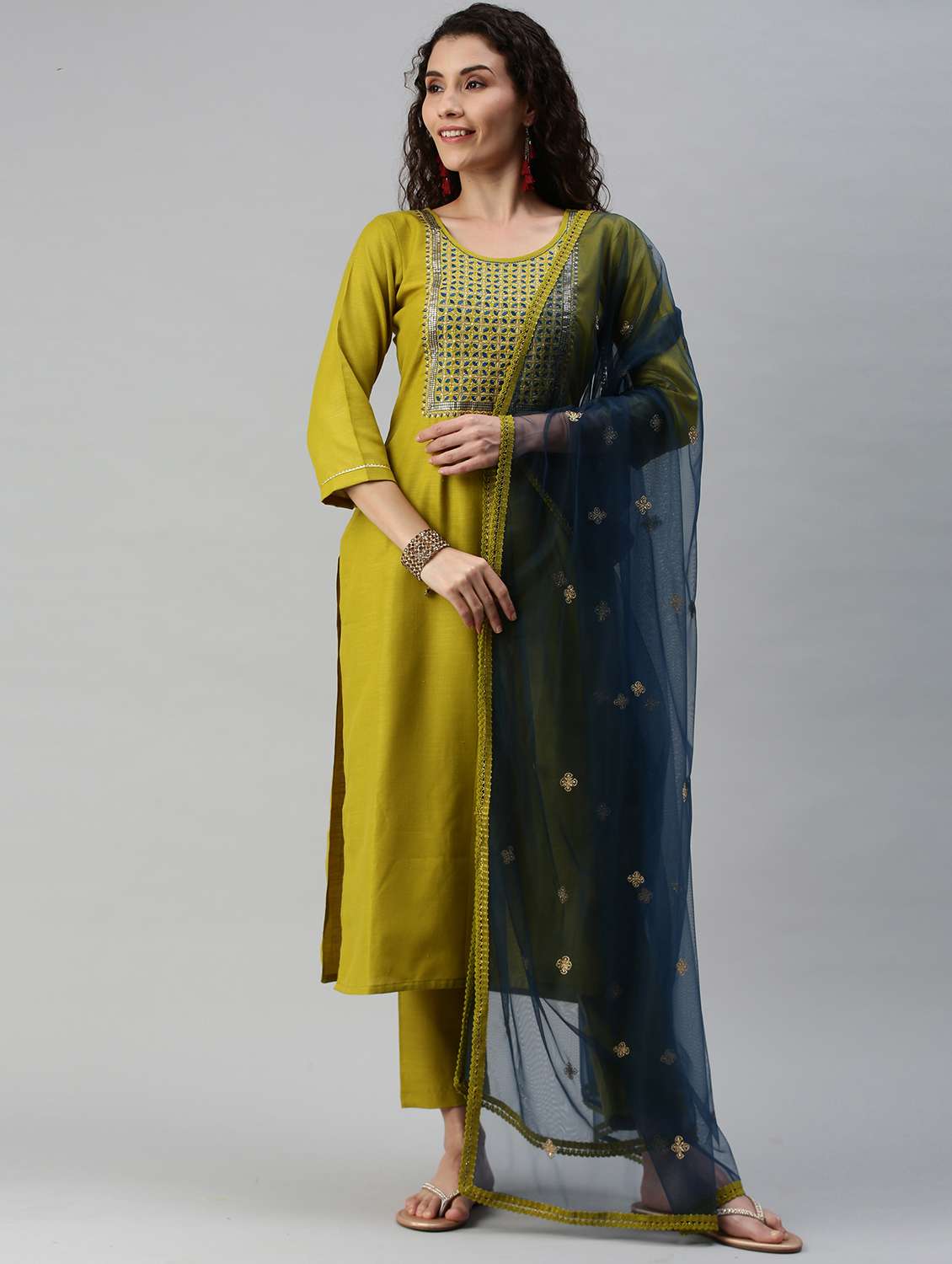 green kurta pant set with dupatta