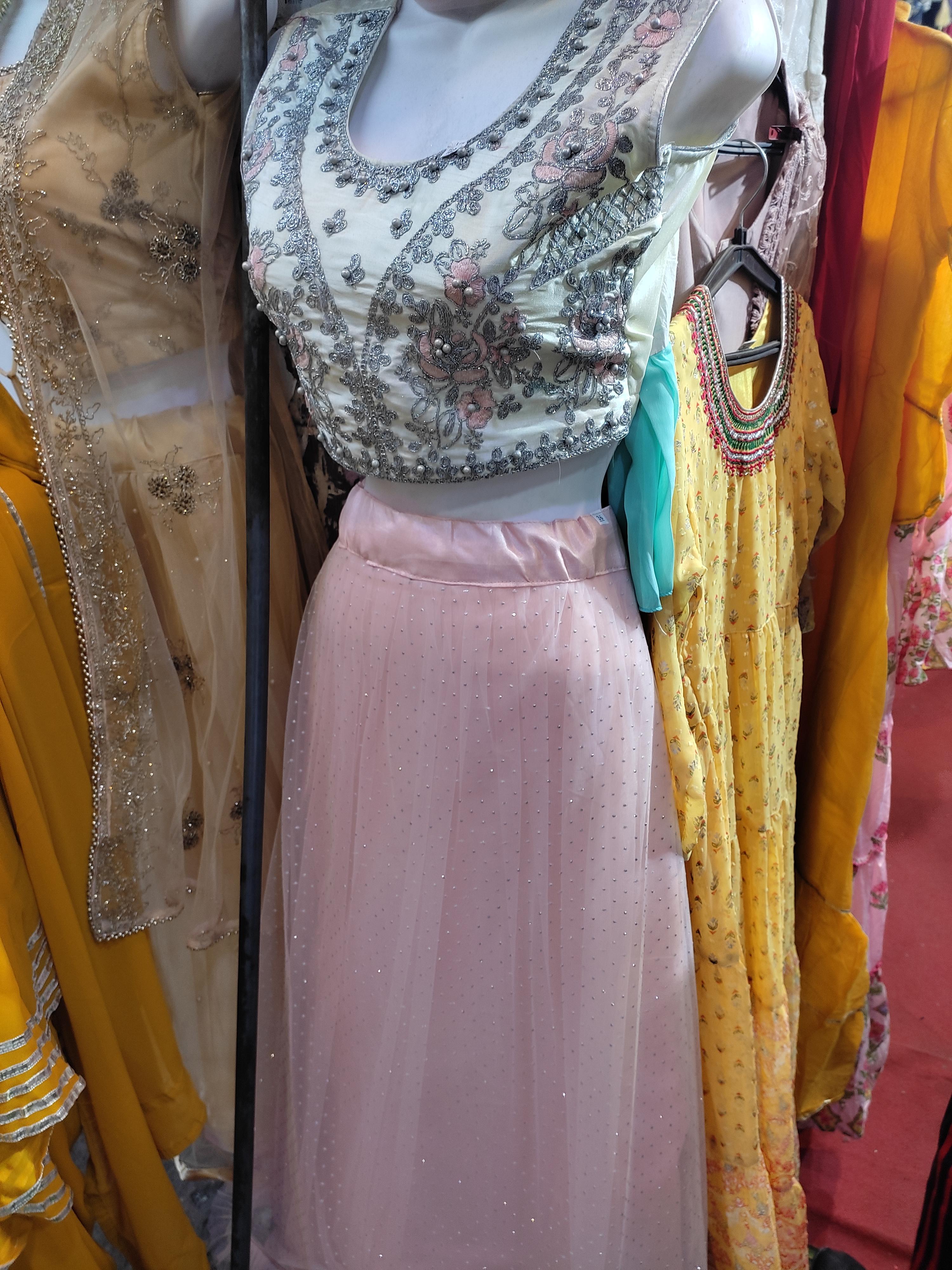 ladies salwaar kameez - 18052311 - Zoom Image - 0