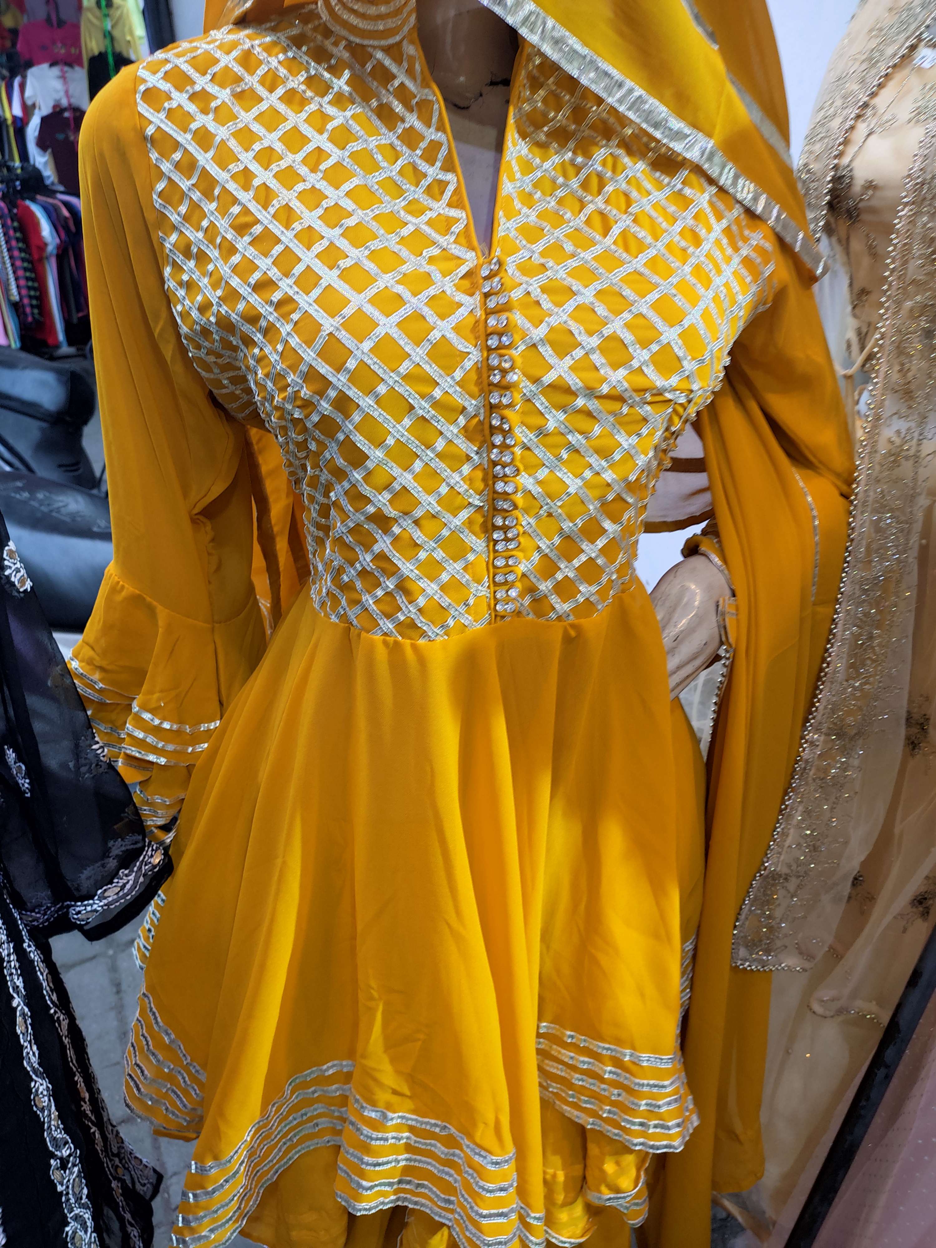 ladies suit - 18052312 - Zoom Image - 0