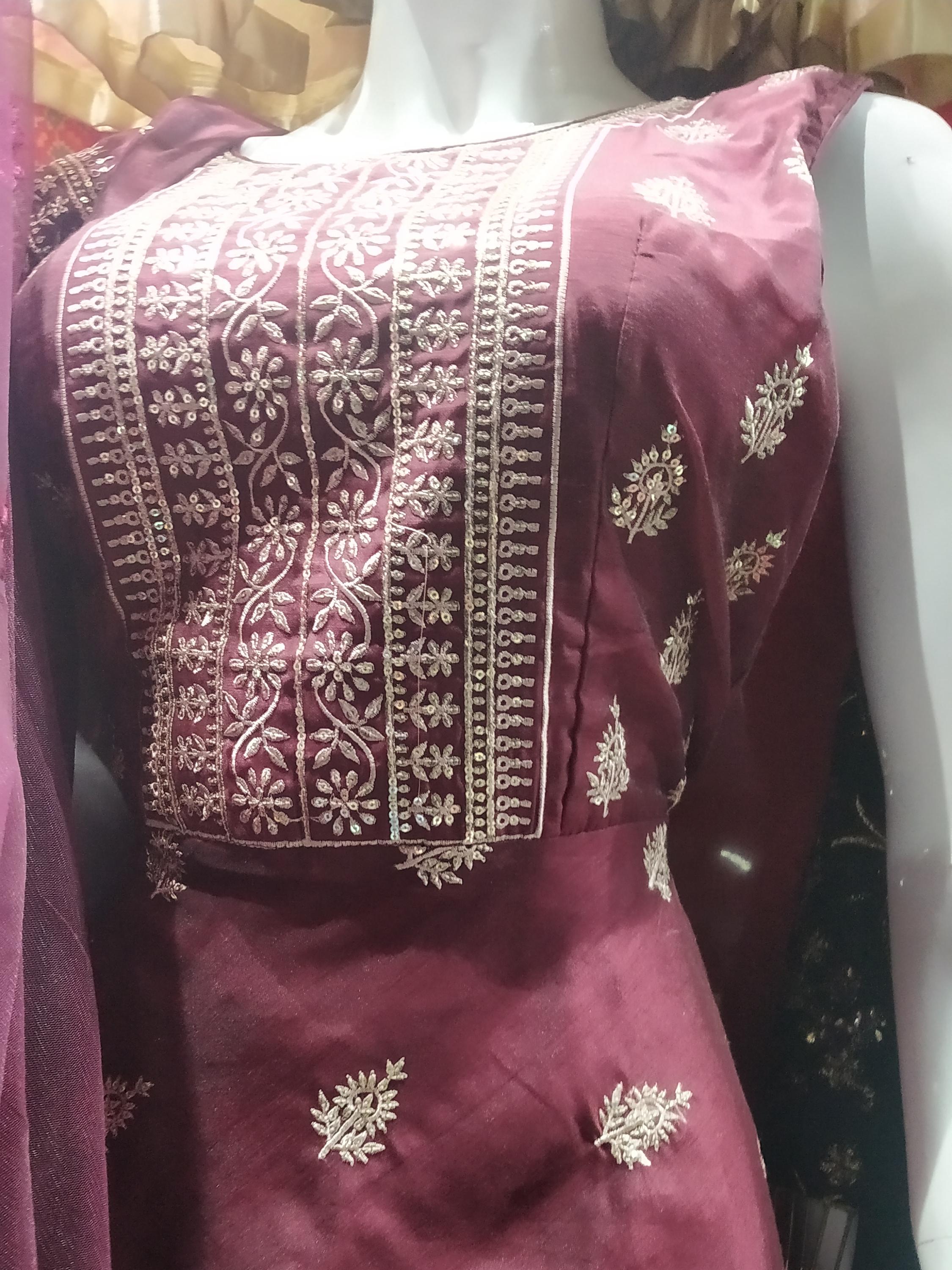kurtis - 18052349 - Zoom Image - 0