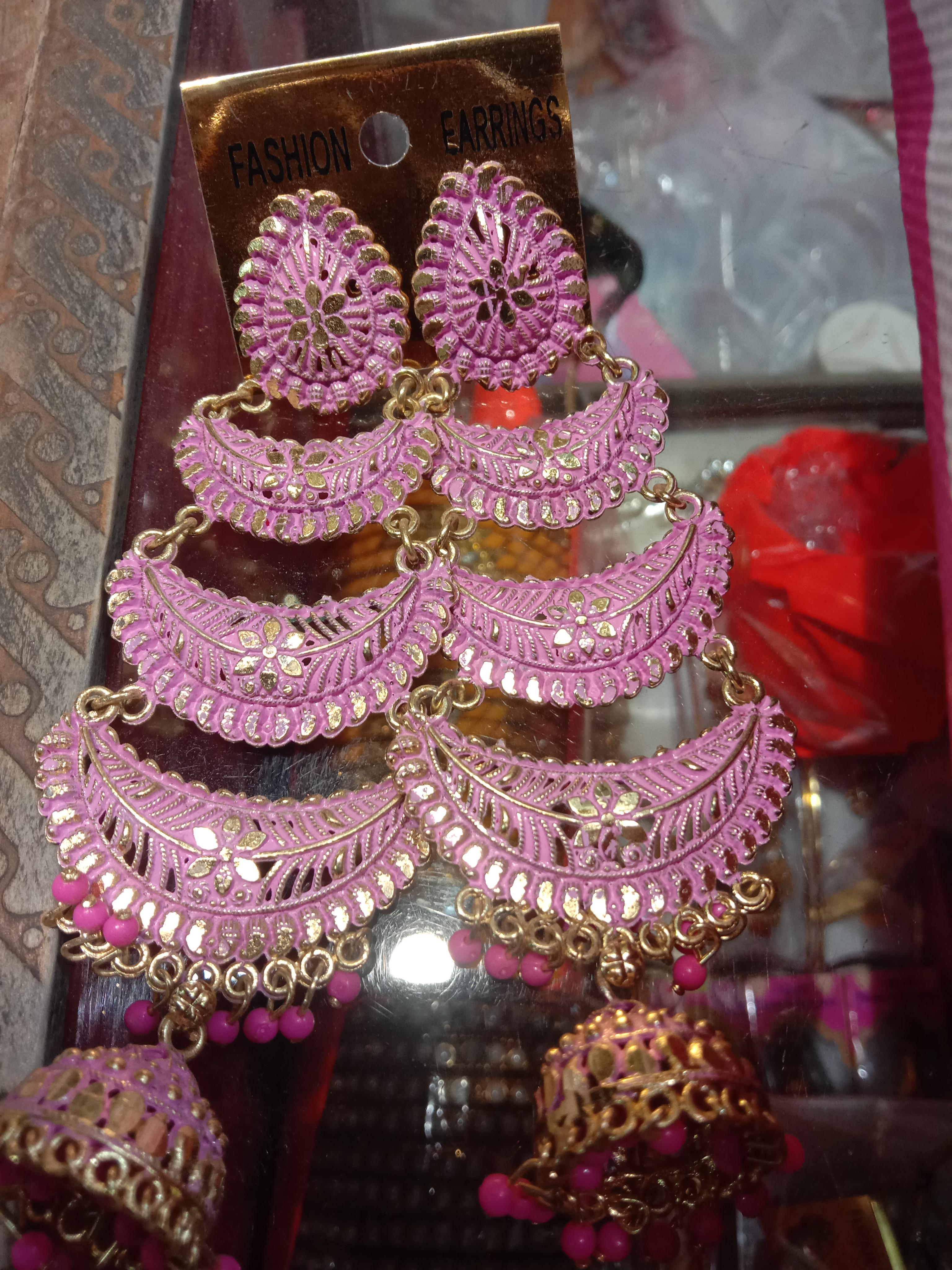 earrings  - 18052425 -  Zoom Image - 0