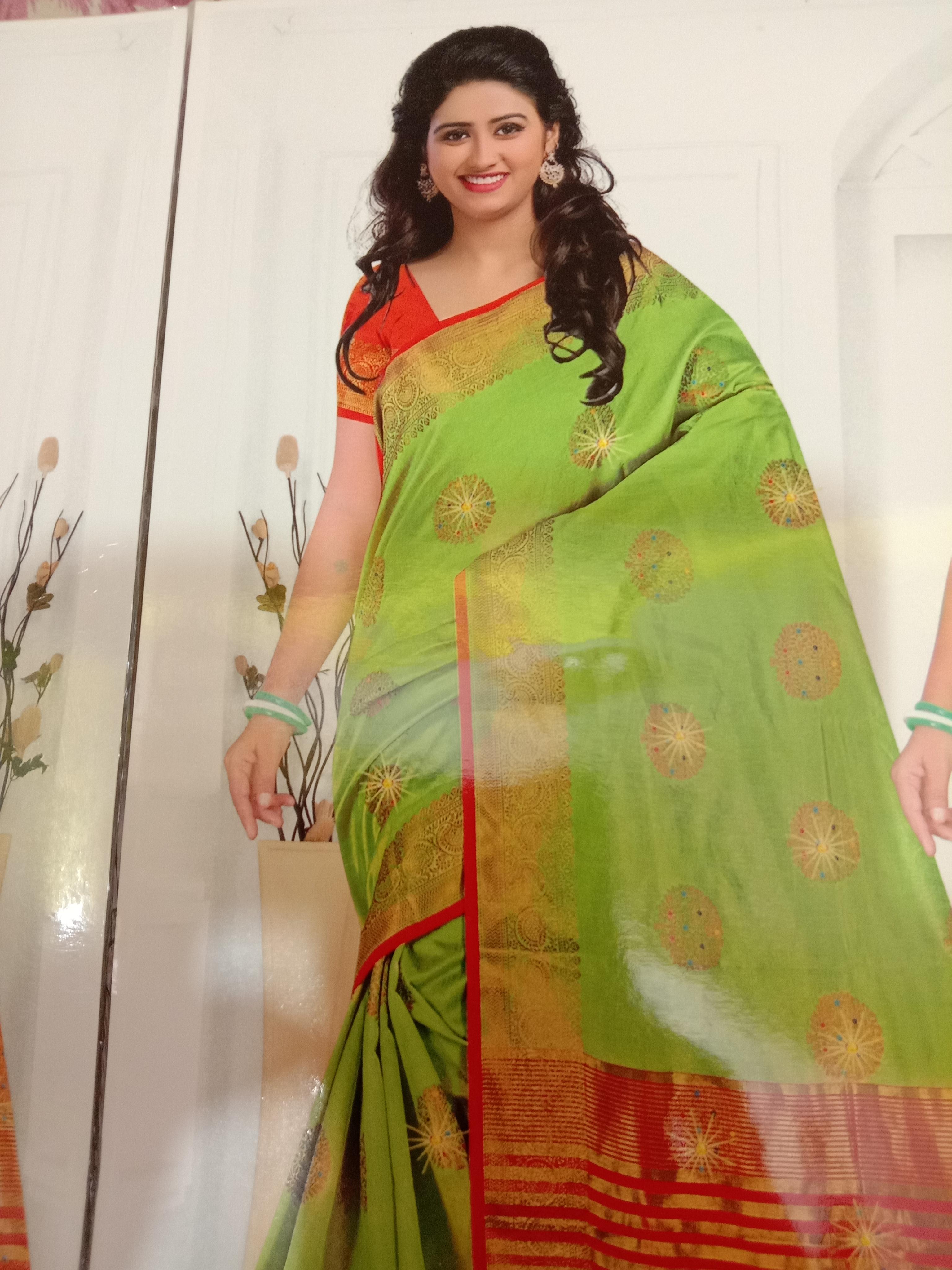 sarees in the silk - 18056306 - Zoom Image - 0