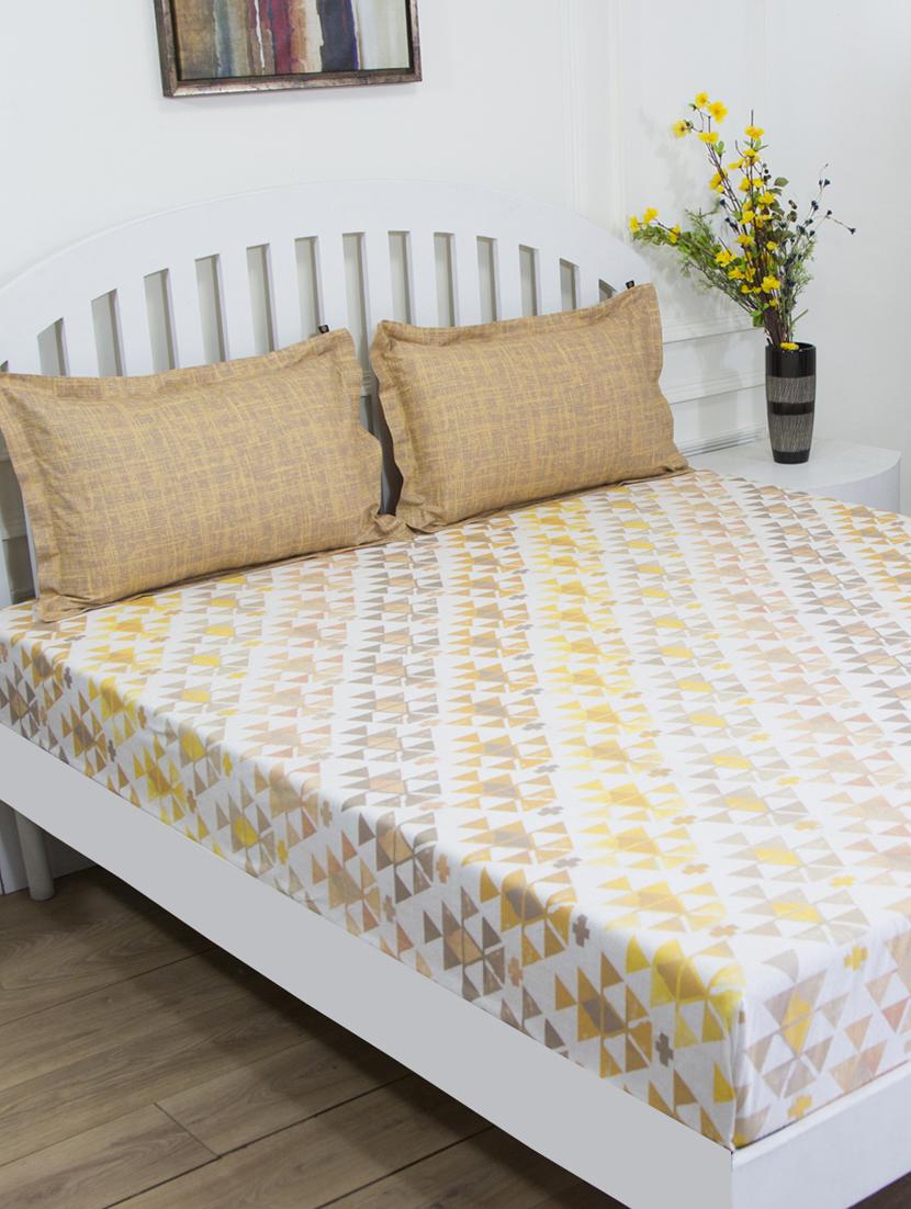 gm geometric 144 tc 100% cotton digital print pink double bedsheet with 2 pillow covers - 18058911 -  Zoom Image - 0