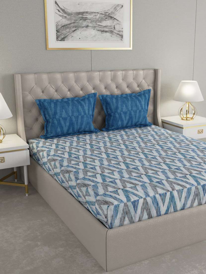 gm geometric 144 tc 100% cotton digital print blue double bedsheet with 2 pillow covers - 18058943 -  Zoom Image - 0