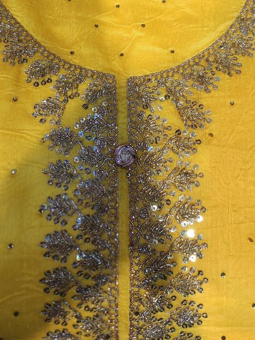 unstich suit  - 18060128 -  Standard Image - 0