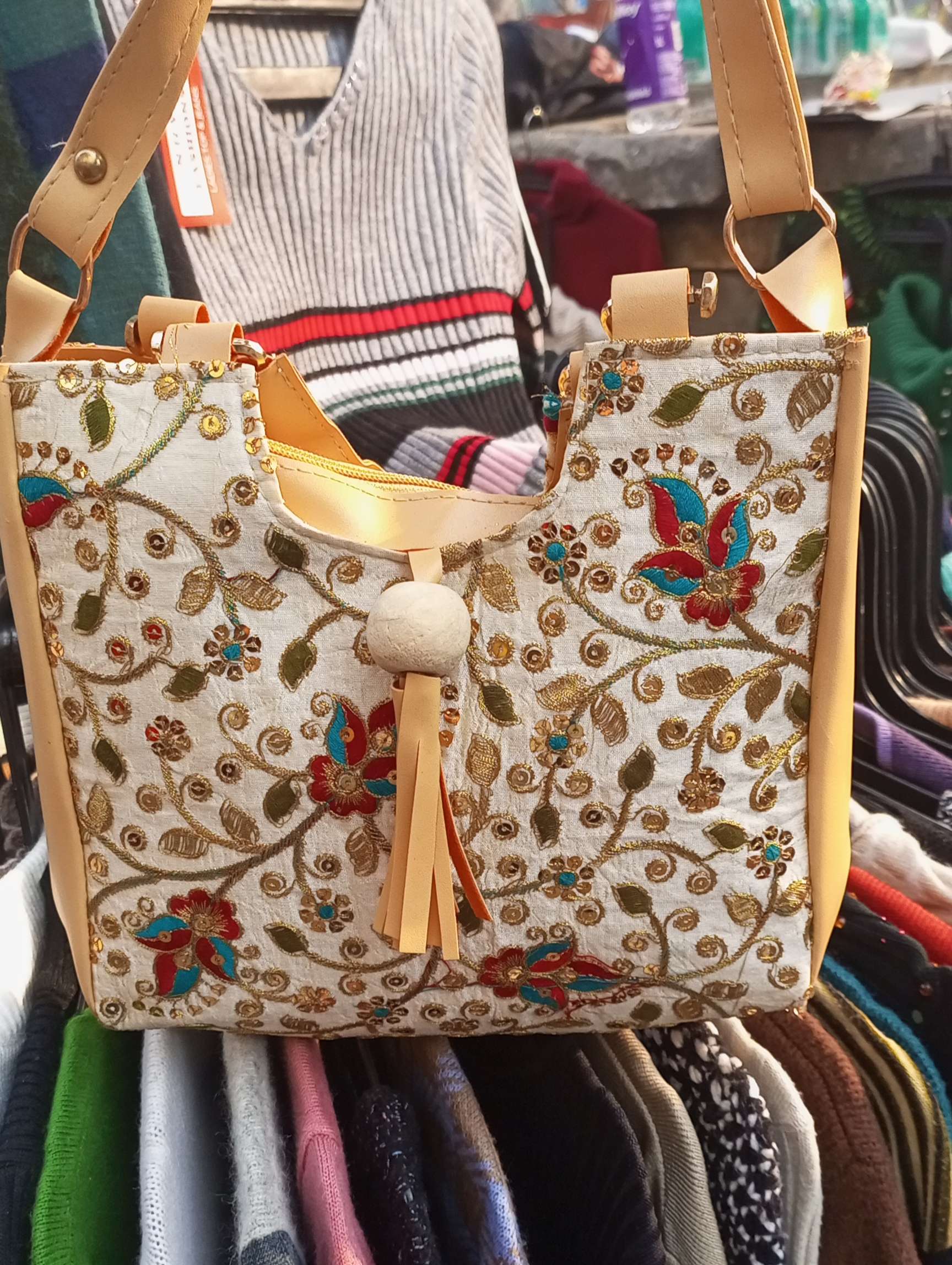 Limeroad purse Clearance