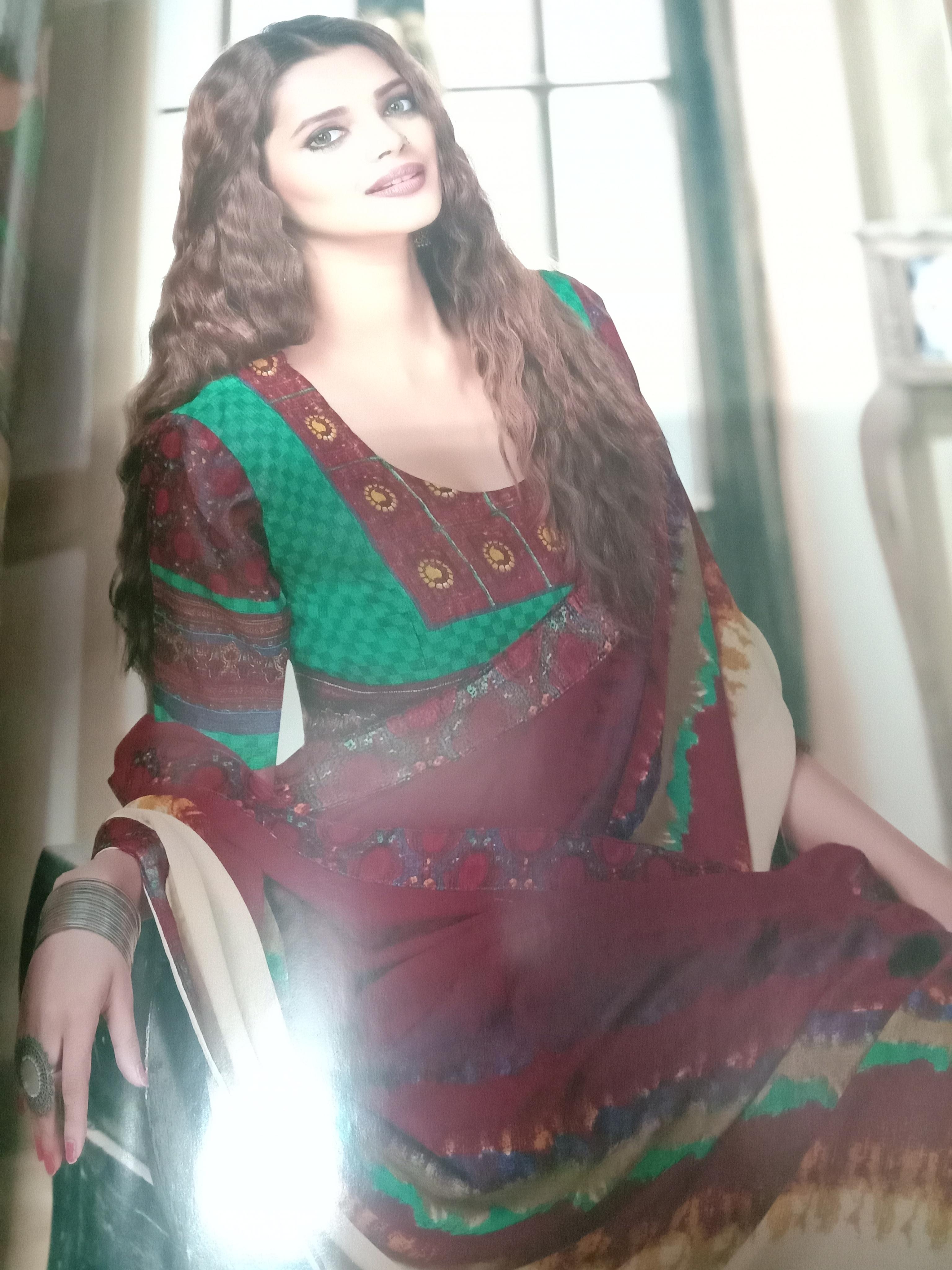 sarees in the silk - 18068166 - Zoom Image - 0