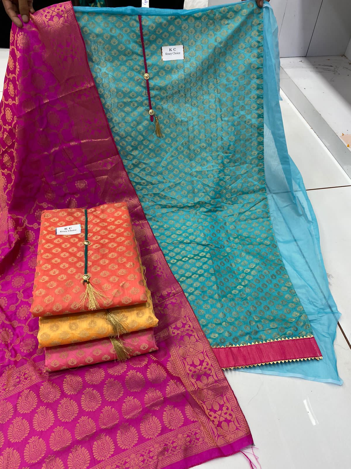 free size banarasi chanderi with banarasi - 18079781 - Zoom Image - 0