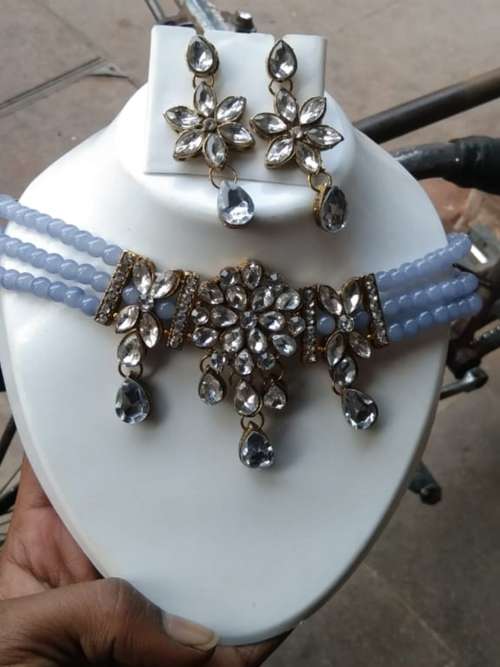 jewellery  - 18080914 -  Standard Image - 0