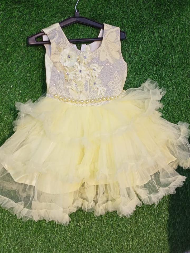 kids frock  - 18082285 -  Zoom Image - 0