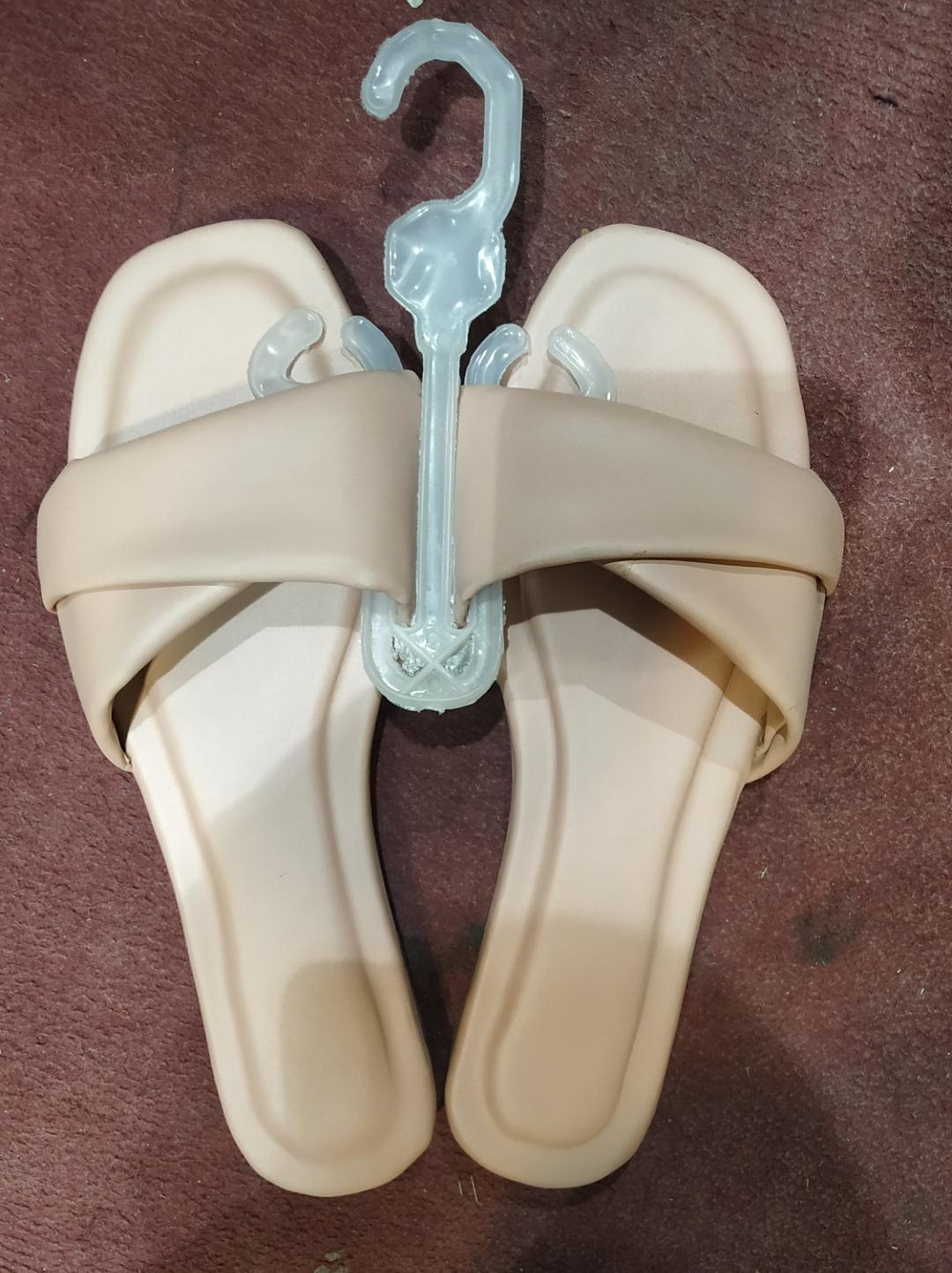 ladies sandals - 18109306 - Zoom Image - 0