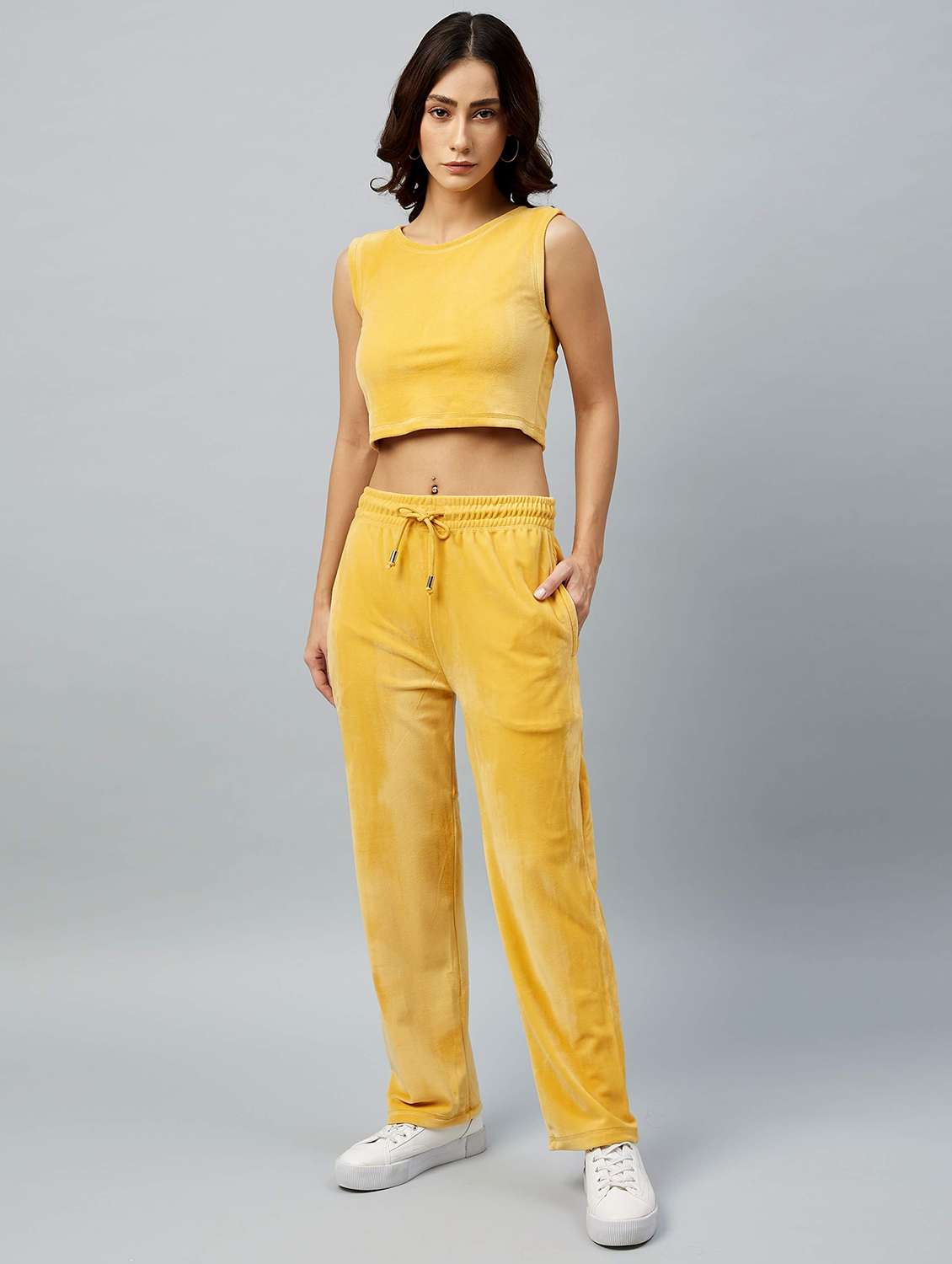 high rise solid jogger - 18110252 -  Standard Image - 3