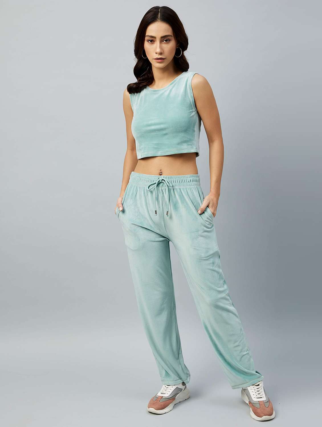 high rise solid jogger - 18110254 -  Standard Image - 3