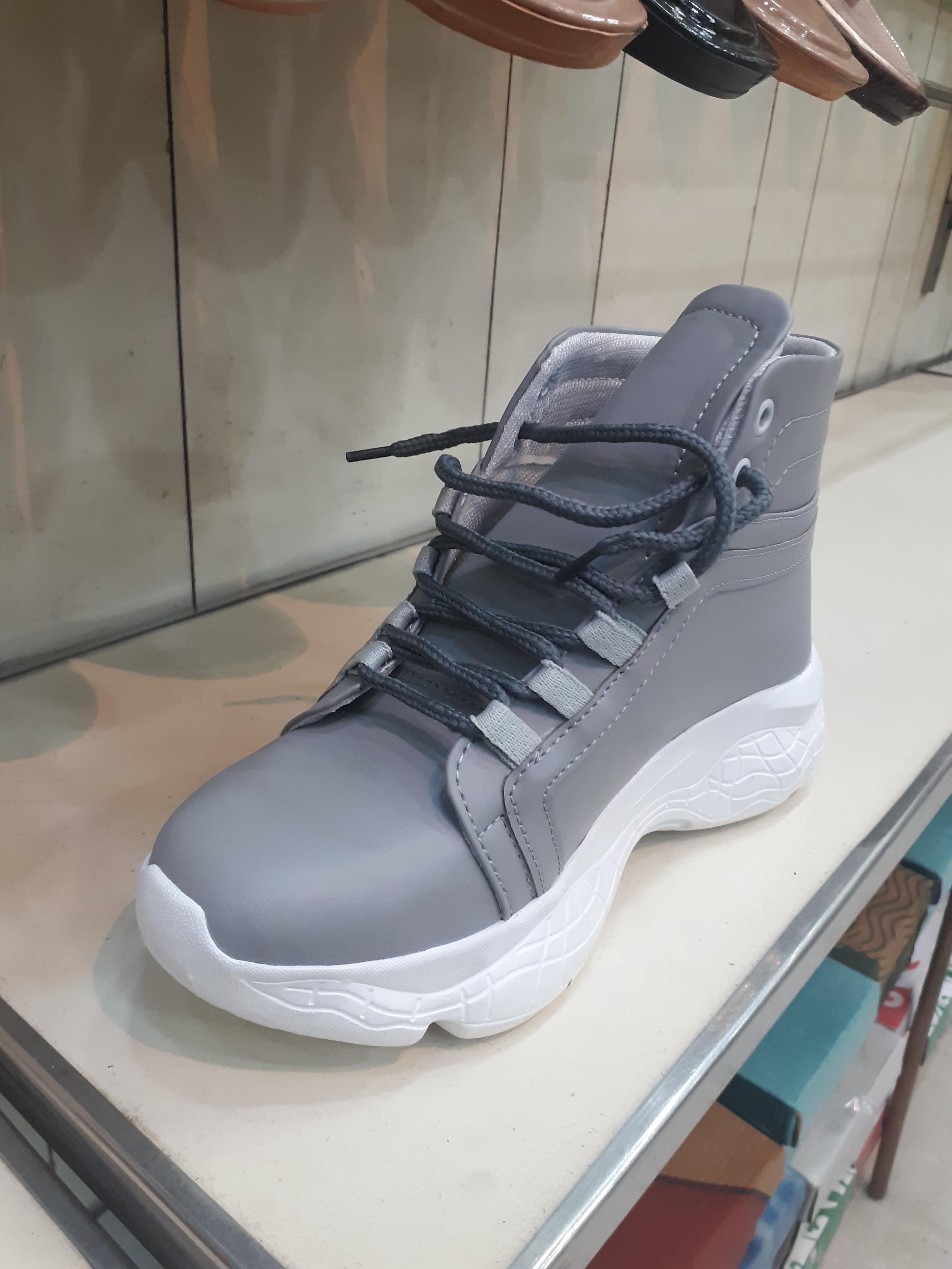 sport shoes - 18110574 - Zoom Image - 0